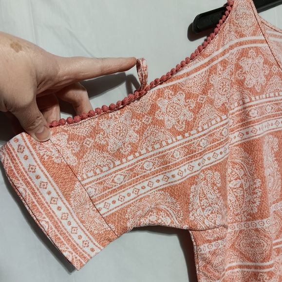 Absolutely Famous Women's Cold Shoulder Short Sleeve Top, Large, Orange & White - Picture 3 of 8